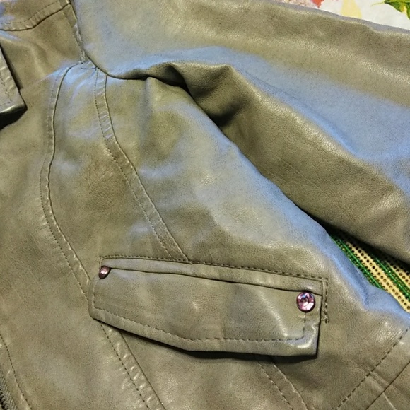 Gray jacket - Picture 4 of 8